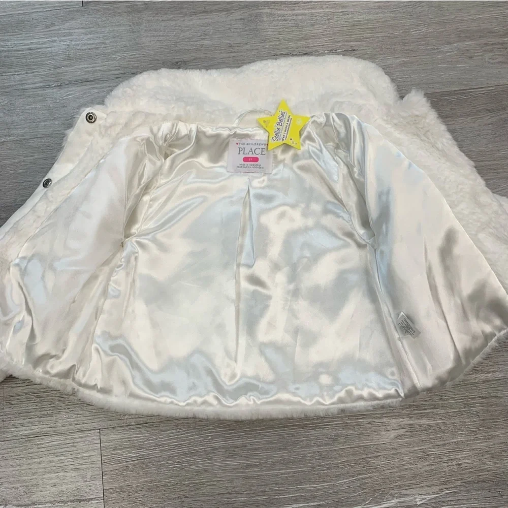 The Children's Place Plush Faux Fur Jacket in White